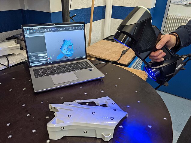 HandySCAN 3D Black Series für optische Messungen bei metak