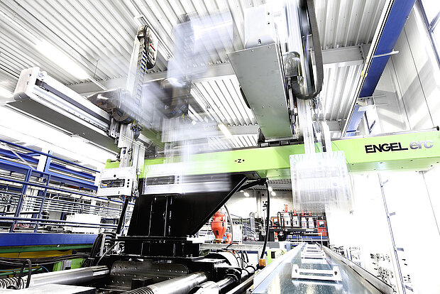 Produktion von Spritzgussteilen bei metak Produktion von Spritzgussteilen bei metak