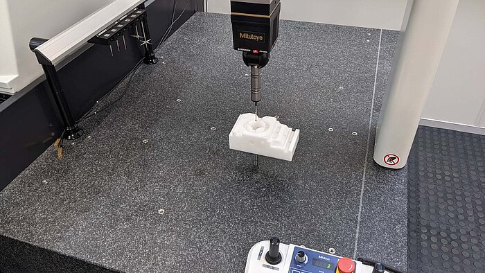 Taktile Koordinatenmessmaschine von Mitutoyo bei metak