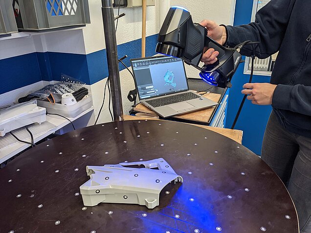 HandySCAN 3D Black Series für optische Messungen bei metak